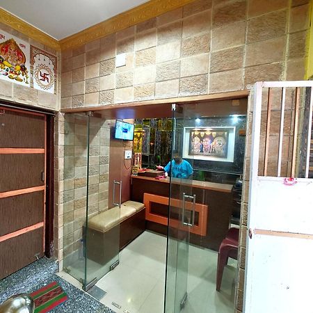 Goroomgo Sahoo Palace Puri - Prime Location Near Sea Beach - Excellent Service With Parking Facilities Ngoại thất bức ảnh
