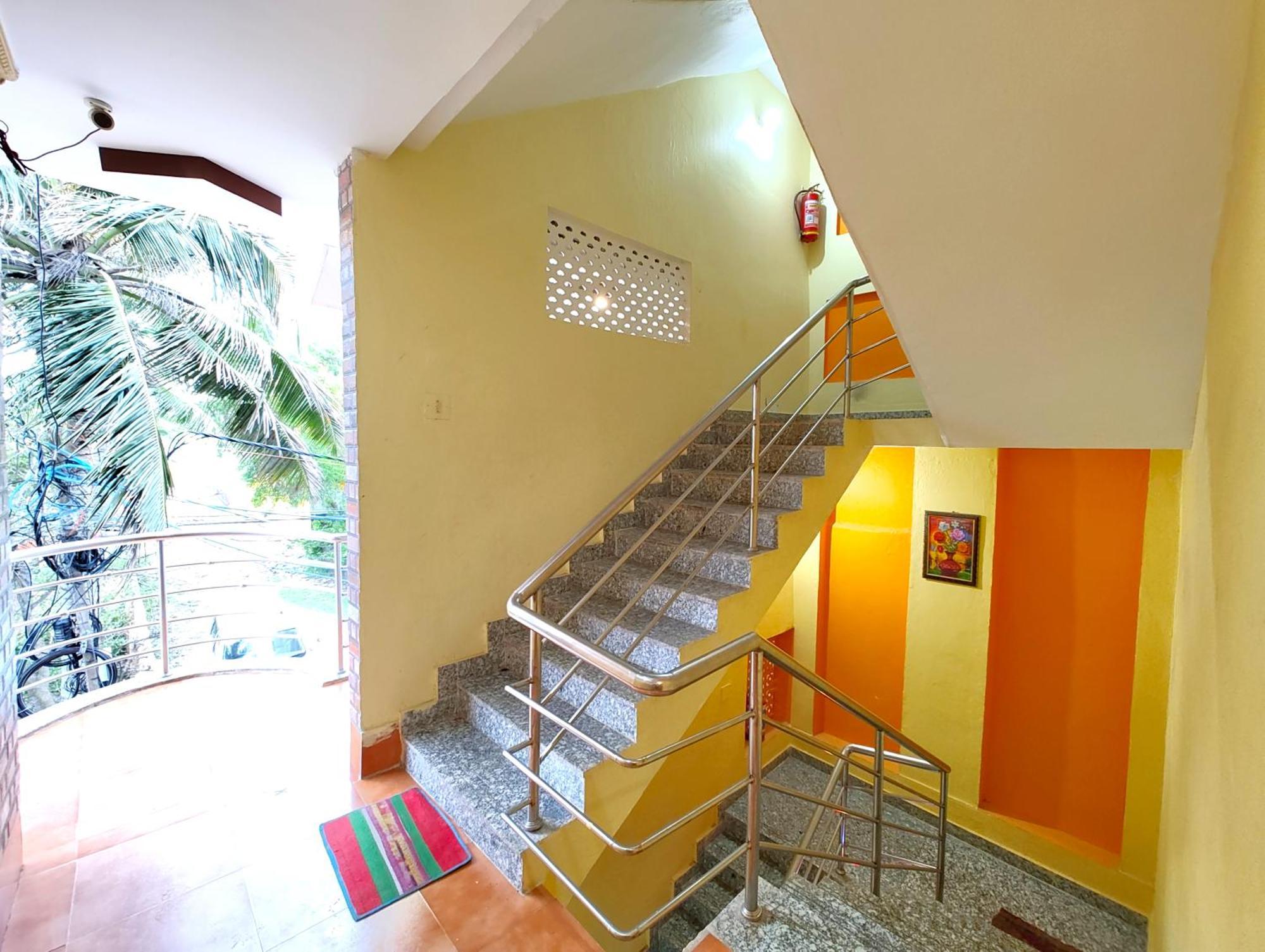 Goroomgo Sahoo Palace Puri - Prime Location Near Sea Beach - Excellent Service With Parking Facilities Ngoại thất bức ảnh