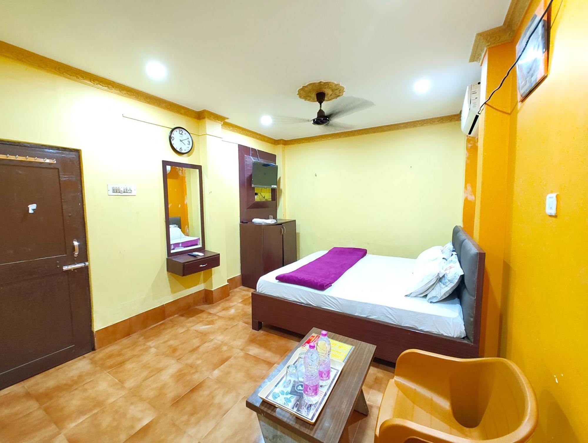 Goroomgo Sahoo Palace Puri - Prime Location Near Sea Beach - Excellent Service With Parking Facilities Ngoại thất bức ảnh