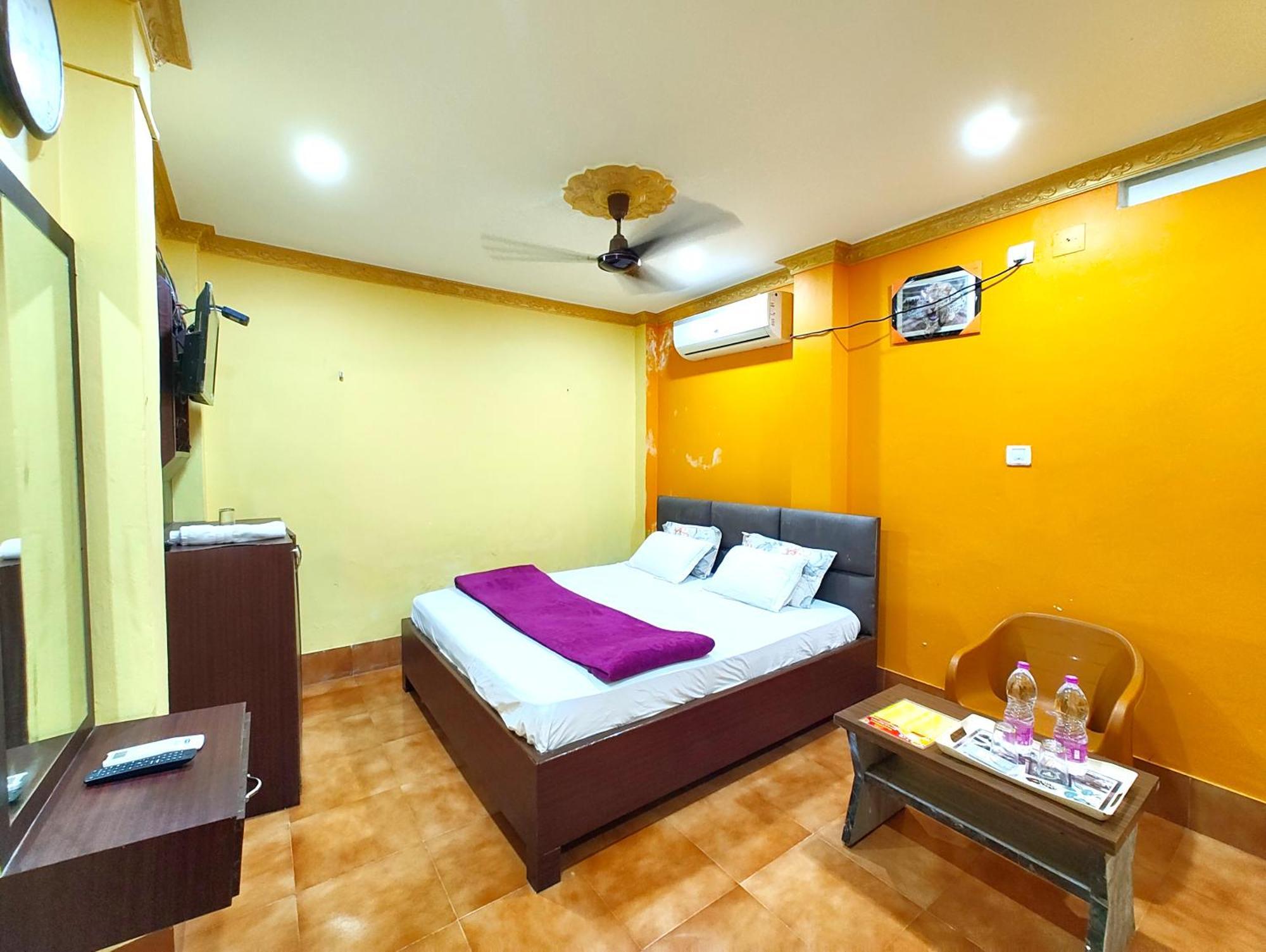 Goroomgo Sahoo Palace Puri - Prime Location Near Sea Beach - Excellent Service With Parking Facilities Ngoại thất bức ảnh