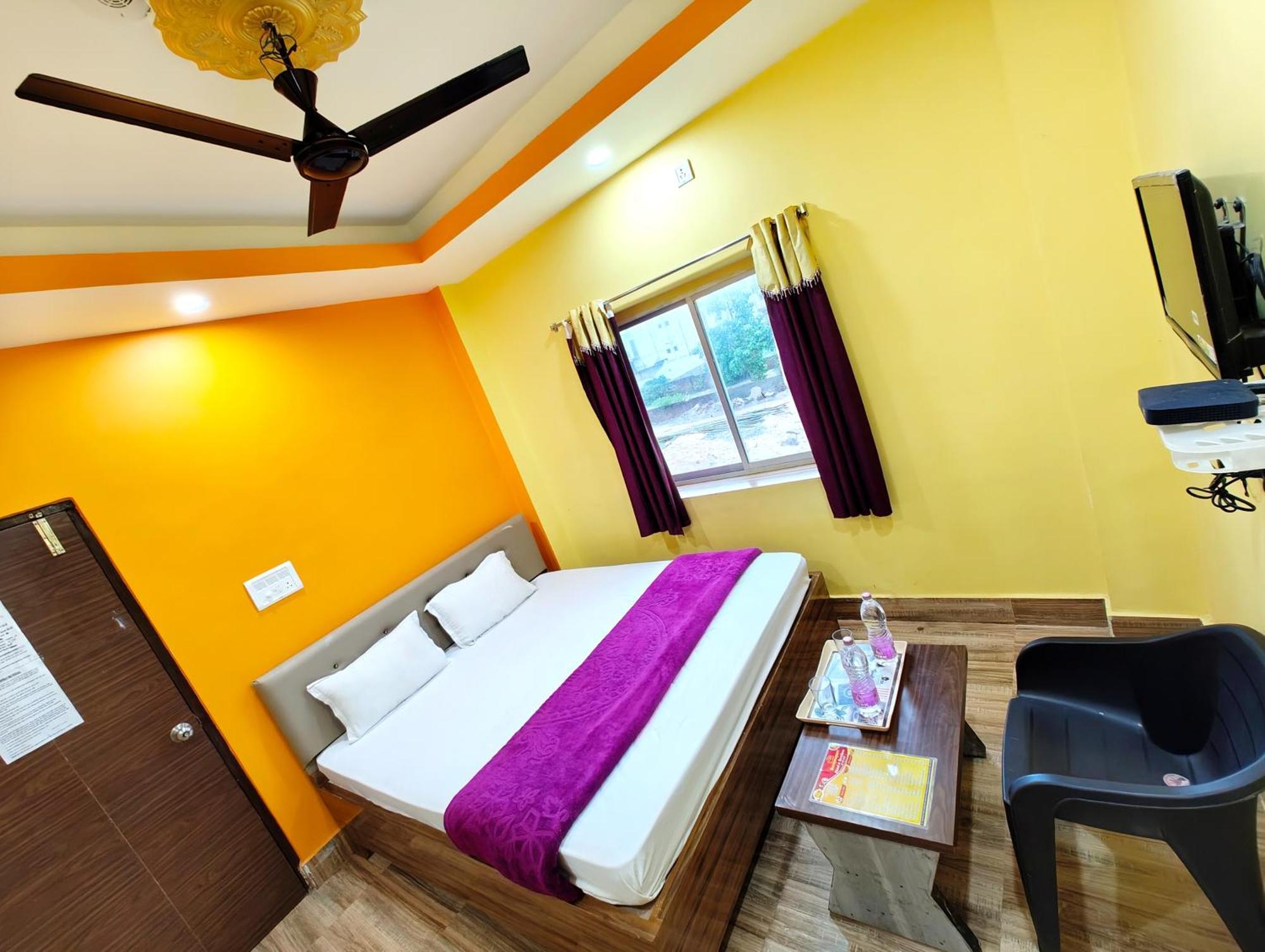Goroomgo Sahoo Palace Puri - Prime Location Near Sea Beach - Excellent Service With Parking Facilities Ngoại thất bức ảnh